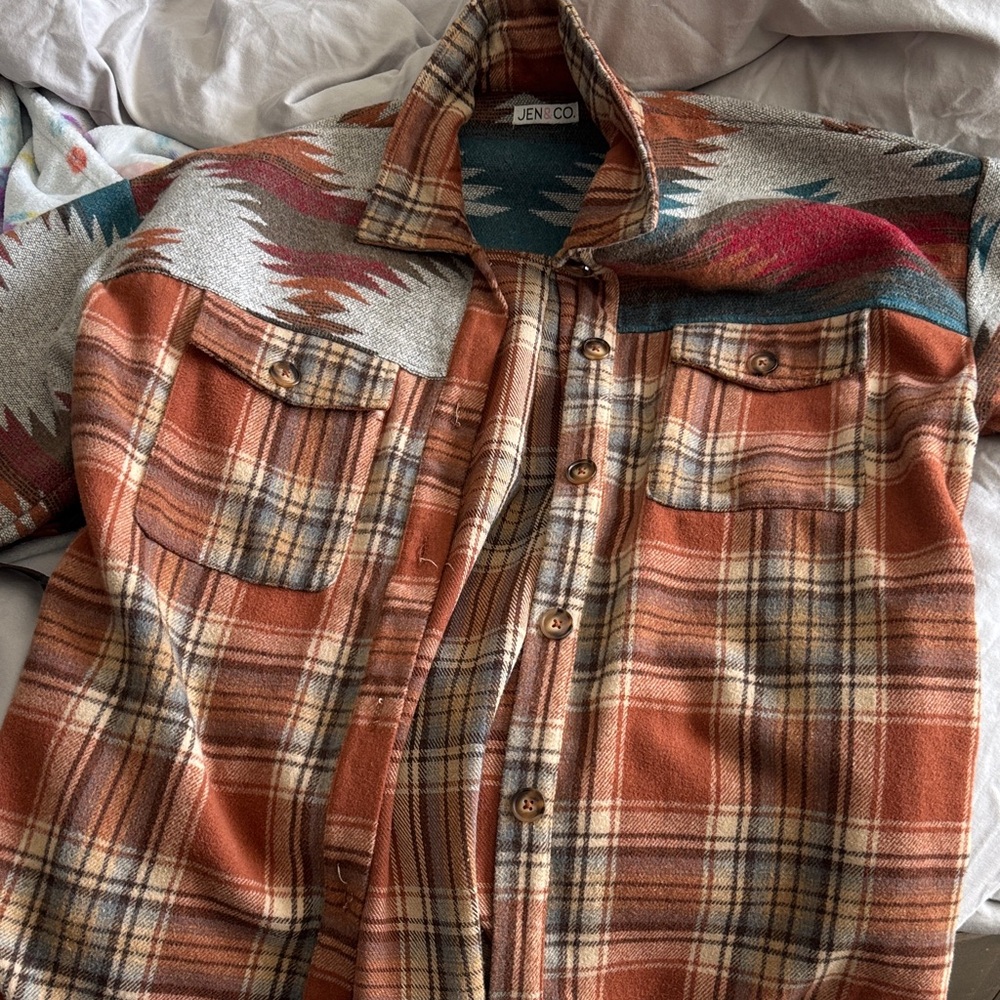 Jen & Co Plaid Button-Up Shirt